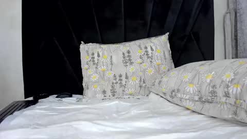              online show from 9, 10, 2025