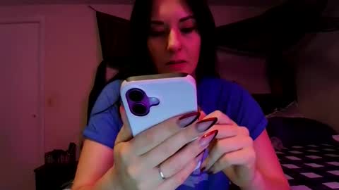 Snapshot of wrenleigh chatting on 9, 6, 2026 Crystal Lake online show from 9, 6, 2026