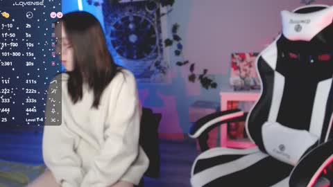 Snapshot of wrong_honey chatting on 28, 1, 2025 Julia and Amelia online show from 28, 1, 2025