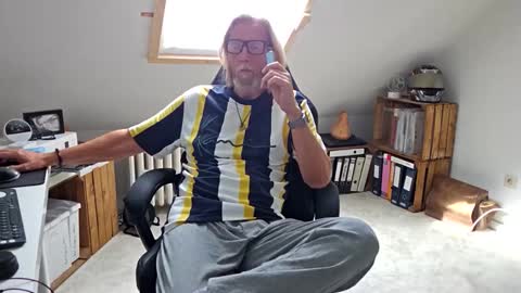 Snapshot of wyattearp64 chatting on 11, 9, 2025 WyattEarp64 online show from 11, 9, 2025