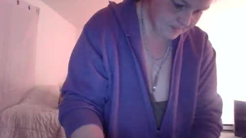 Snapshot of x0_jade chatting on 21, 12, 2025 x0_jade online show from 21, 12, 2025