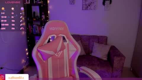 Snapshot of x_allison02x chatting on 19, 12, 2025 Allison online show from 19, 12, 2025