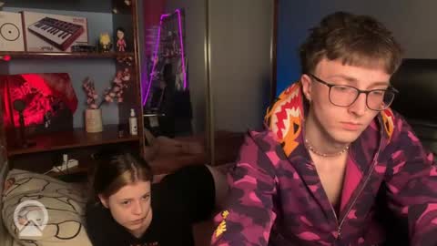 Philipp and Este online show from 4, 3, 2026