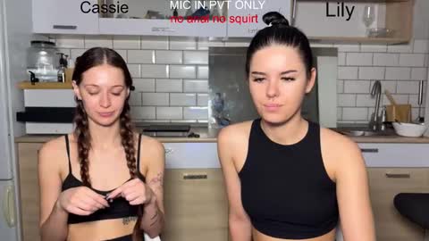 Snapshot of x_kai chatting on 11, 1, 2026 wiwi clap clap cat baby girl online show from 11, 1, 2026