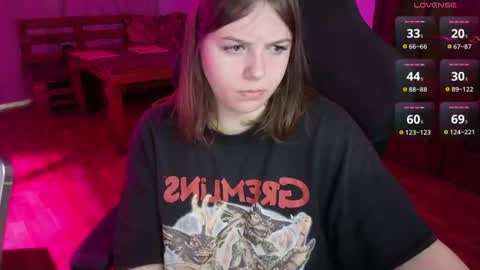 Snapshot of x_nirvana_x chatting on 30, 7, 2026 LOVE NERDS ONLY online show from 30, 7, 2026