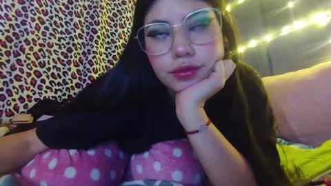 Snapshot of x_nyokoo chatting on 28, 1, 2025 My other accont x nyoko online show from 28, 1, 2025