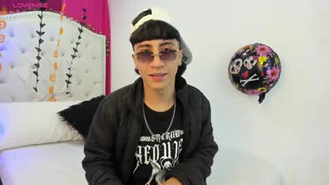 xaanderGrey online show from 14, 10, 2025