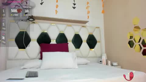 xaanderGrey online show from 1, 11, 2025