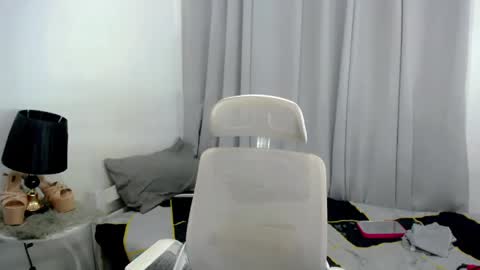 Snapshot of xairah_doux chatting on 9, 4, 2026 xairah_doux online show from 9, 4, 2026