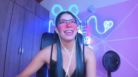 XALLYSONX online show from 2, 2, 2025