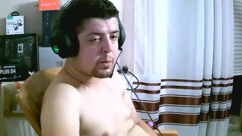 Snapshot of xander717742 chatting on 18, 9, 2025 arab bigdick online show from 18, 9, 2025