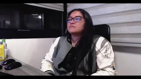 xander_taylor_ online show from 4, 11, 2025