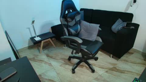 Xanderstone online show from 6, 4, 2026