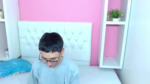 Snapshot of xcoupleplayxx chatting on 10, 5, 2026 xcoupleplayxx online show from 10, 5, 2026