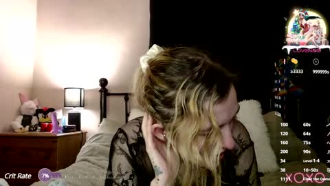 Snapshot of xelliee_rosex chatting on 28, 12, 2024 EllieeRose online show from 28, 12, 2024