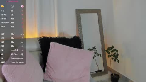 xena_bush online show from 9, 4, 2026