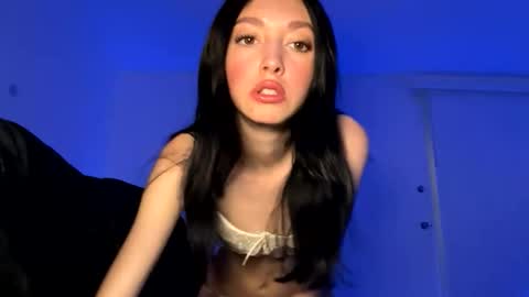 xenadreamx online show from 11, 3, 2026