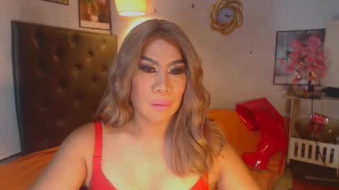 Snapshot of xhardcock2playx chatting on 14, 2, 2025 GODDESS KRISTEL online show from 14, 2, 2025