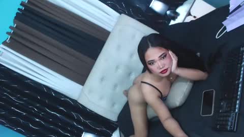 xhugesignificant69x online show from 11, 12, 2024