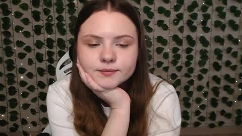 Lina online show from 1, 2, 2025