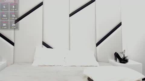 ximenacosta online show from 30, 11, 2025