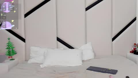 ximenacosta online show from 15, 12, 2025