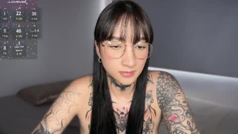 xisisxx online show from 4, 4, 2026