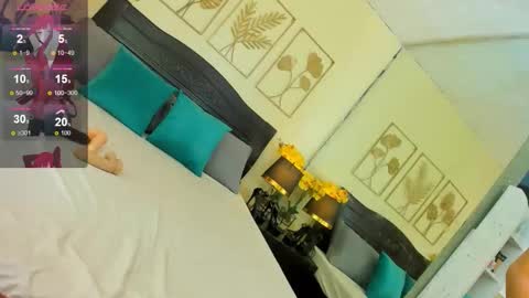 xislandenchantresx online show from 17, 9, 2025