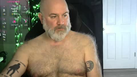 Snapshot of xjohnniex77 chatting on 17, 1, 2026 MrSlowBurn77 online show from 17, 1, 2026