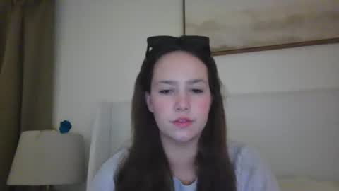 Snapshot of xkateleighx chatting on 21, 10, 2025 kateleigh online show from 21, 10, 2025