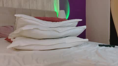 Kim online show from 12, 4, 2026