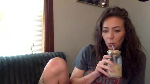 xLacyy online show from 20, 4, 2026