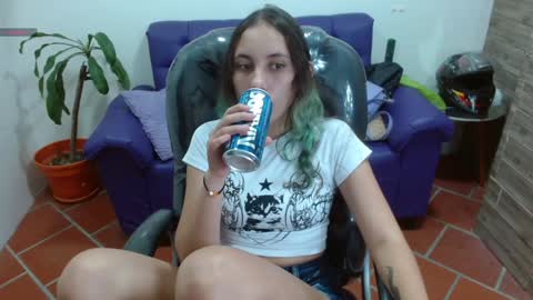 Snapshot of xlunna chatting on 1, 12, 2024 lunna online show from 1, 12, 2024