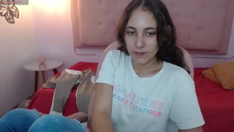 Snapshot of xlunna chatting on 10, 1, 2025 lunna online show from 10, 1, 2025