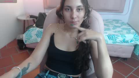 Snapshot of xlunna chatting on 13, 2, 2025 lunna online show from 13, 2, 2025