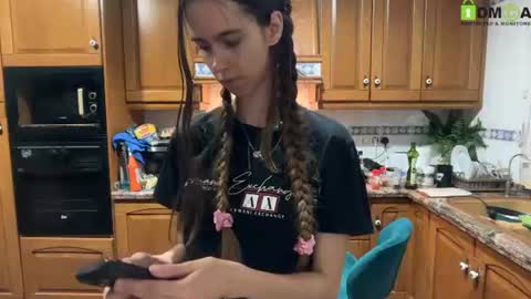 Extreme Couple online show from 9, 6, 2026