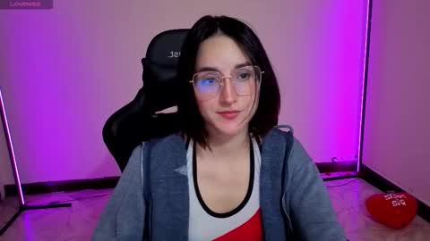 MiaLozano online show from 30, 9, 2025