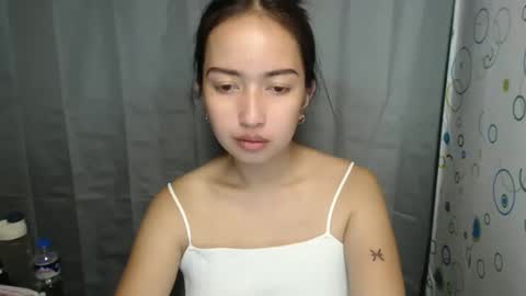 Ilove play tab00 and dirty show on wsp or tg and isell many videos and naked photos there online show from 20, 3, 2026