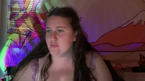 xopeachybaby online show from 7, 4, 2026