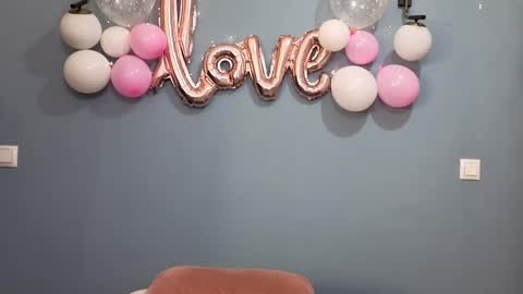 AnnaMaee online show from 14, 2, 2025