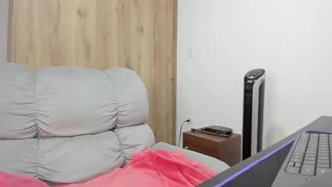 Hellen Sofia instagram hellen5546 online show from 20, 3, 2026