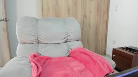 Snapshot of xspecialroomx chatting on 27, 5, 2026 Hellen Sofia instagram hellen5546 online show from 27, 5, 2026