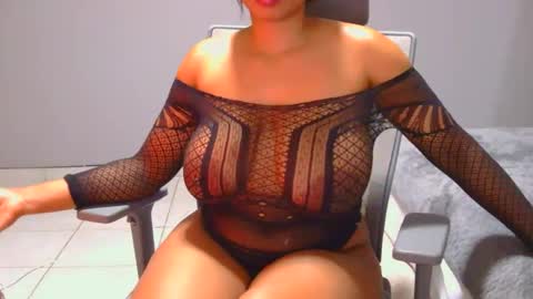 spykeXtee online show from 27, 5, 2026