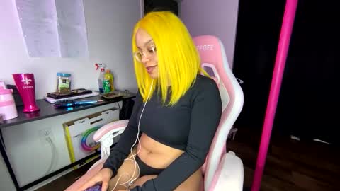 Snapshot of xstargazingx chatting on 1, 5, 2026 xStarGazingx online show from 1, 5, 2026