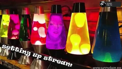 Snapshot of xsunsub chatting on 3, 2, 2026 Sunny Daze online show from 3, 2, 2026