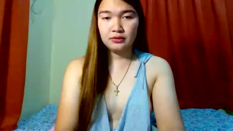 Snapshot of xsweetiemajax chatting on 3, 12, 2024 HI IM PAULINE online show from 3, 12, 2024