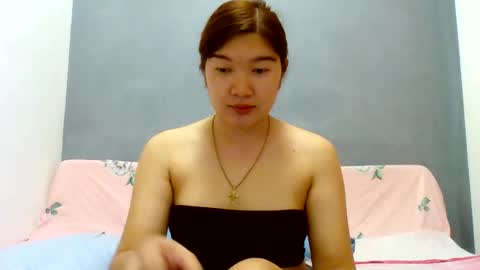 Snapshot of xsweetiemajax chatting on 8, 11, 2025 HI IM PAULINE online show from 8, 11, 2025
