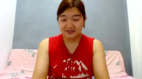 Snapshot of xsweetiemajax chatting on 4, 12, 2025 HI IM PAULINE online show from 4, 12, 2025