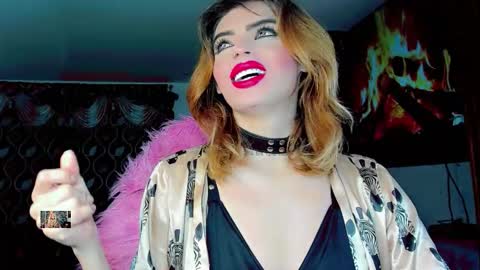 Snapshot of xthesexyboyx chatting on 26, 9, 2025 Femboy Exotic online show from 26, 9, 2025