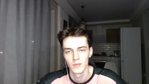 Snapshot of xtraqqq chatting on 10, 7, 2026 traqqq online show from 10, 7, 2026